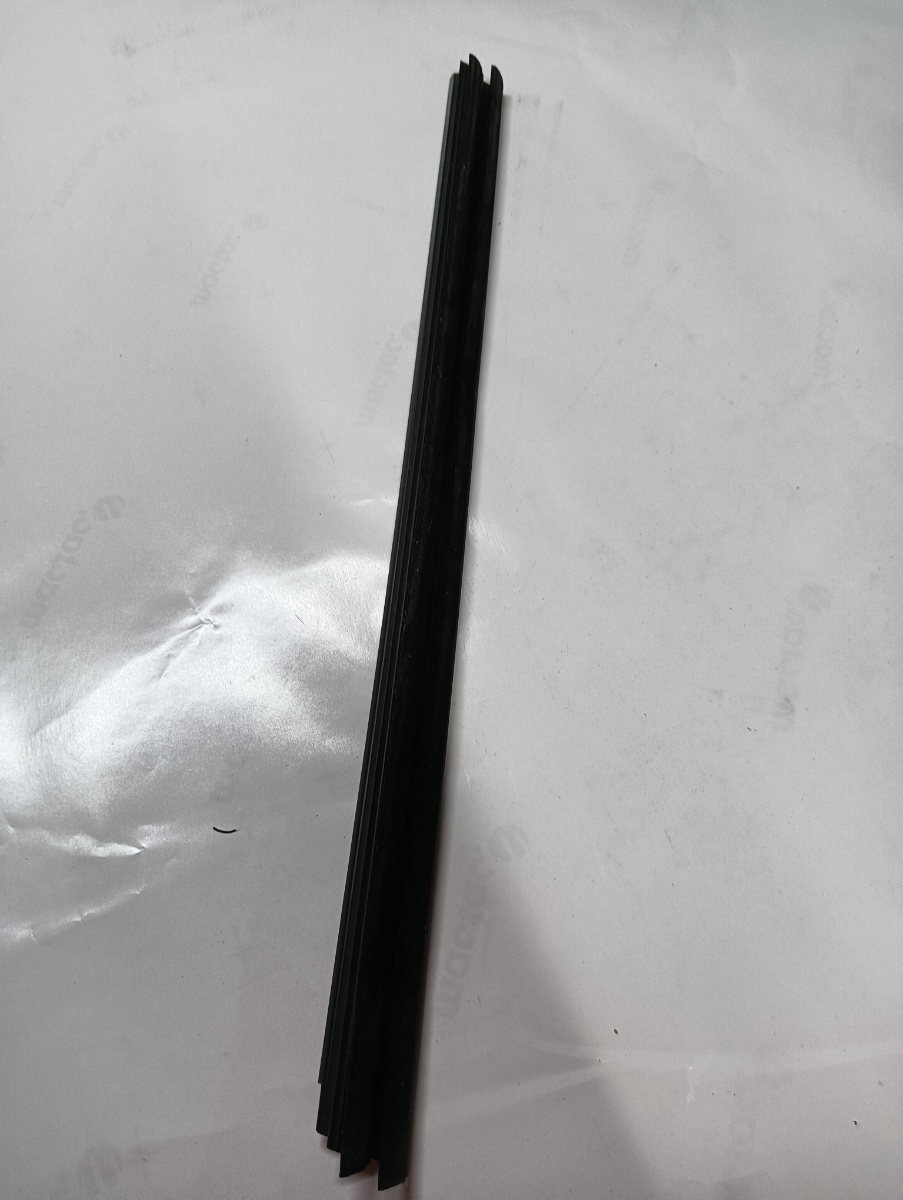 Perie geam stanga spate SKODA OCTAVIA II Combi 1Z5 2004 - 2013 – foto 2