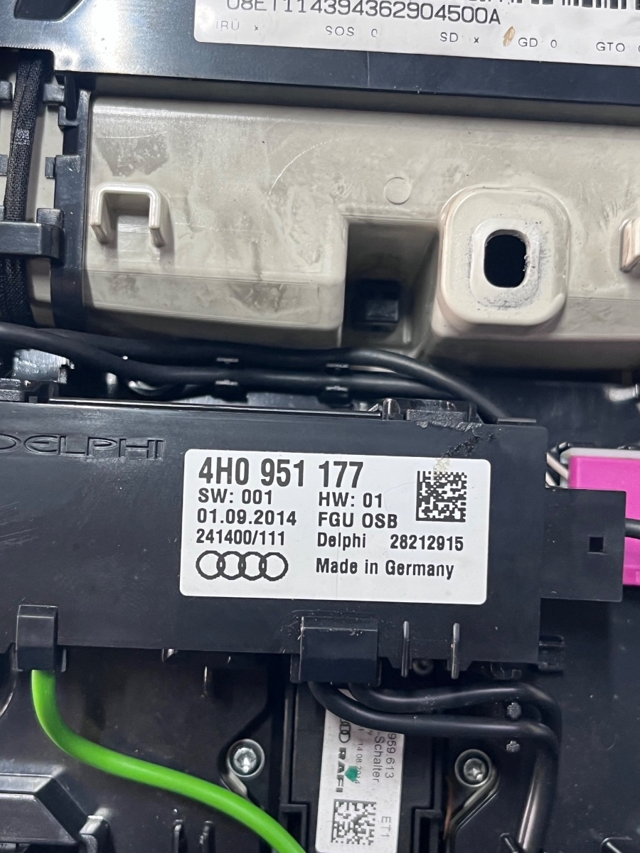 Plafoniera AUDI A8 III 4H2, 4H8, 4HC, 4HL 2009 - 2018 4H0951177 – foto 3