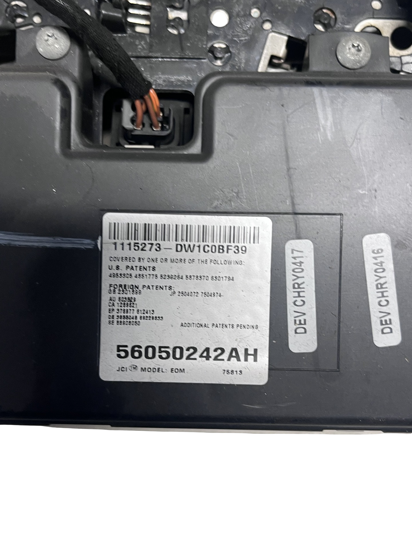 Plafoniera Chrysler 300 C 2004–2010 - cod: 56050242AH – foto 2