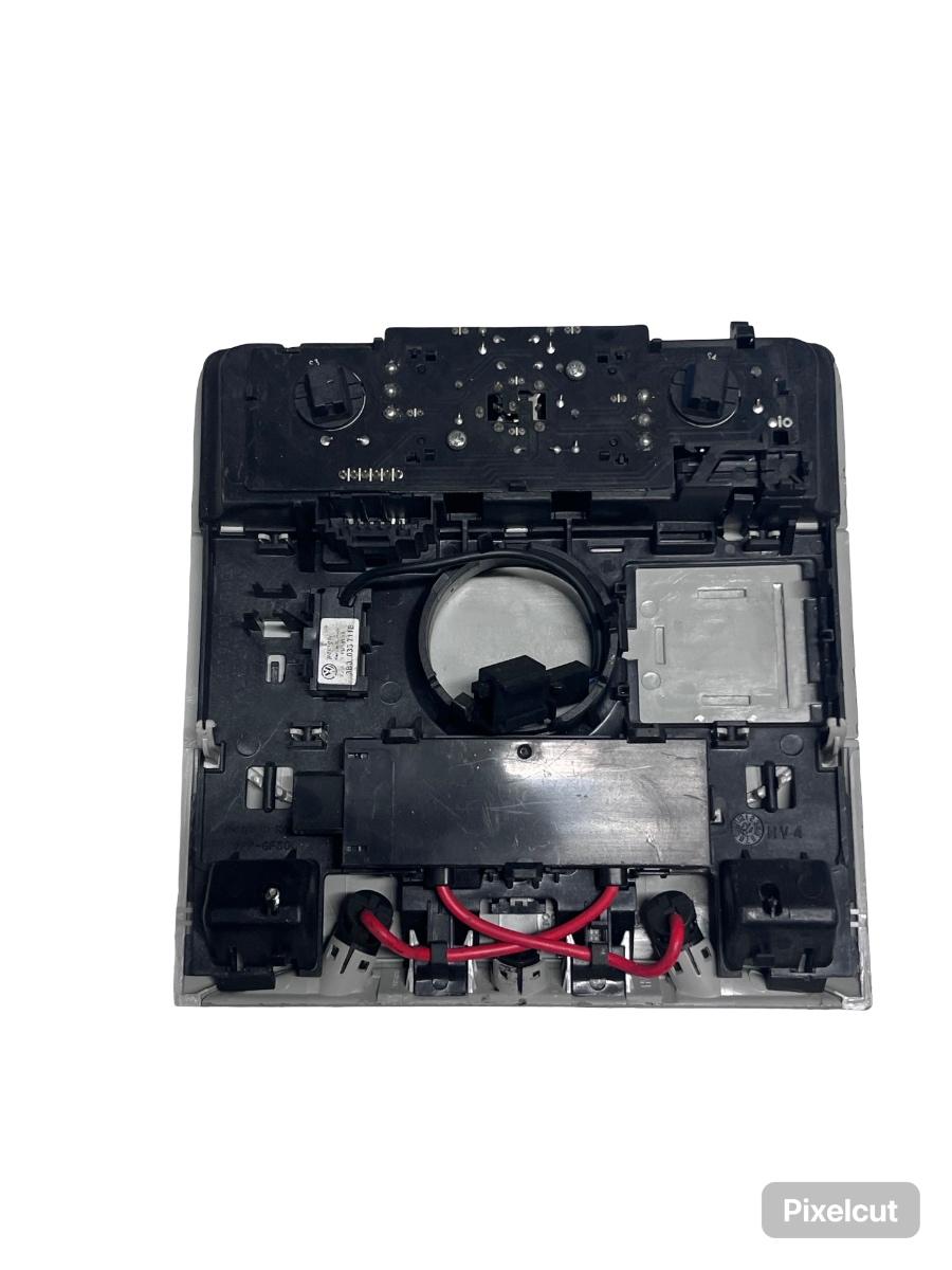 Plafoniera SKODA SUPERB 3T4 2008 - 2015 3T0947105 – foto 2