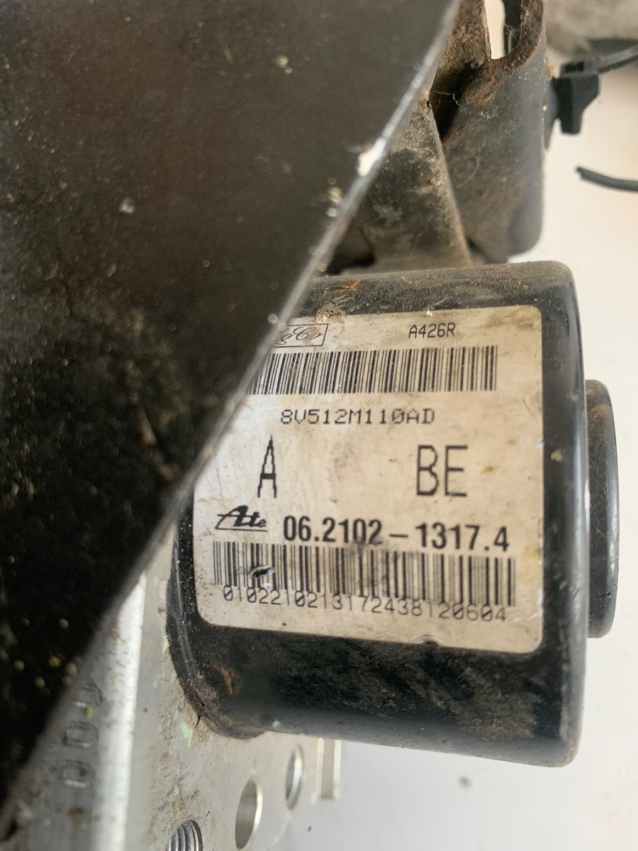 Pompa ABS FORD FIESTA VI 2011 OEM 8V512M110AD – foto 2