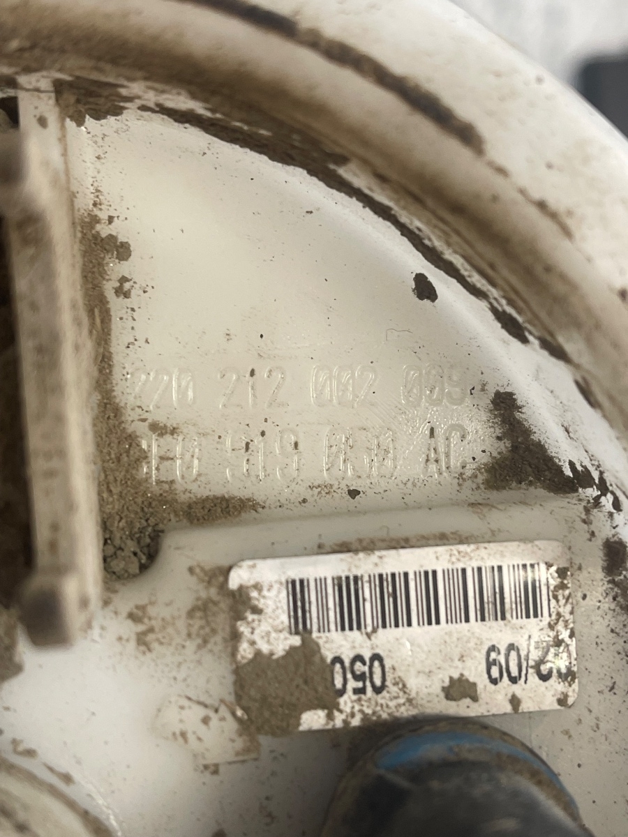 Pompa combustibil interna AUDI A4 III 8EC, B7 2004 - 2008 TDI BPW 8E0919050AC – foto 3