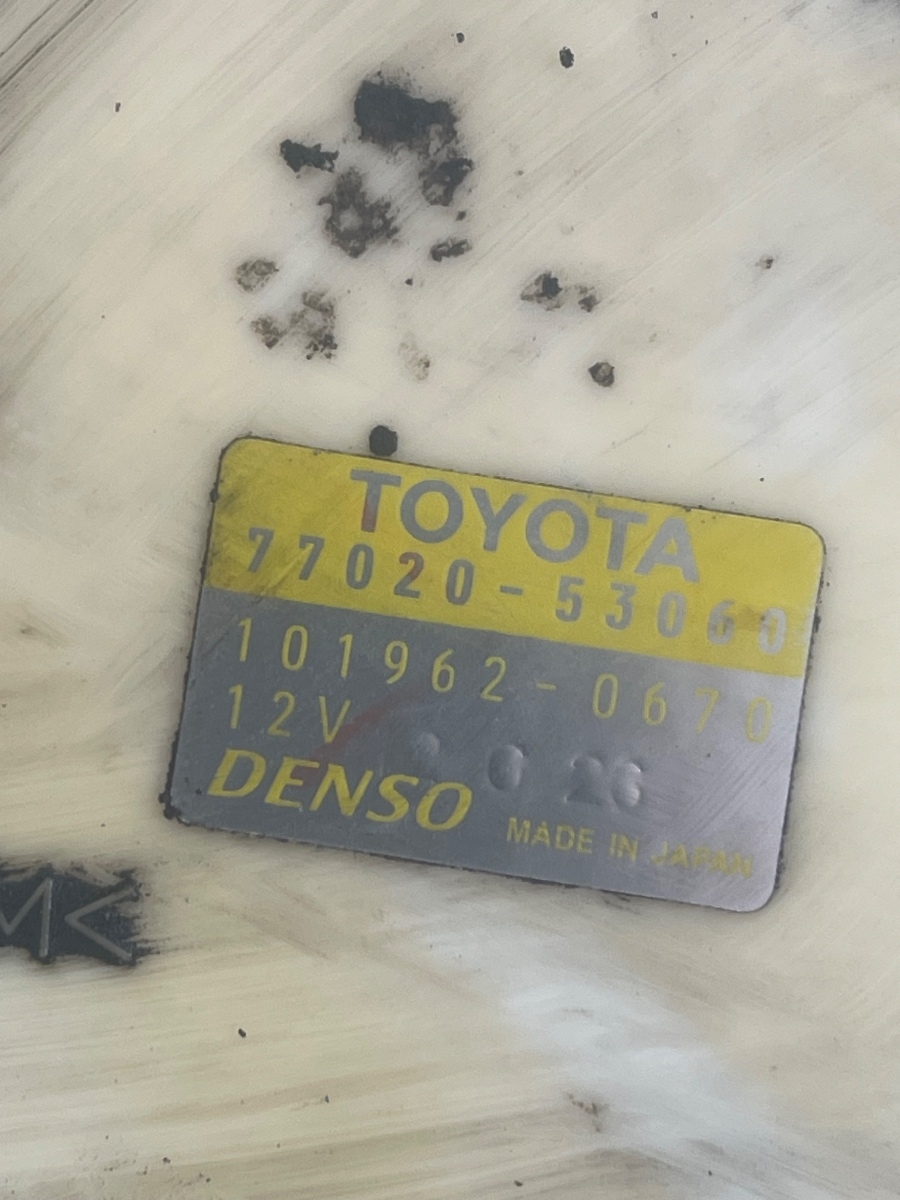 Pompa combustibil interna LEXUS IS II Saloon GSE2_, ALE2_, USE2_ 2005 - 2013 2.2D  77020-53060 – foto 3