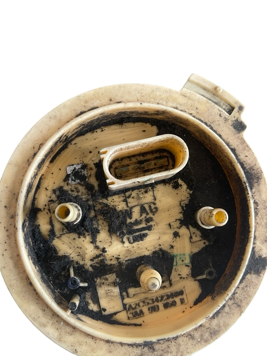 Pompa combustibil VOLKSWAGEN PASSAT B7 2010 - 2014 2.0TDI 3AA919050B – foto 2