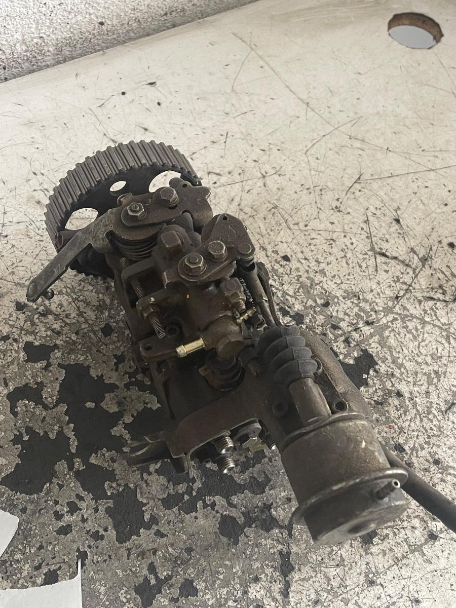 Pompa de injectie VOLKSWAGEN TRANSPORTER III Box 1979 - 1992 1.6 TD JX, VOLKSWAGEN TRANSPORTER II Box 1968 - 1979 0460494152 068130107T – foto 4