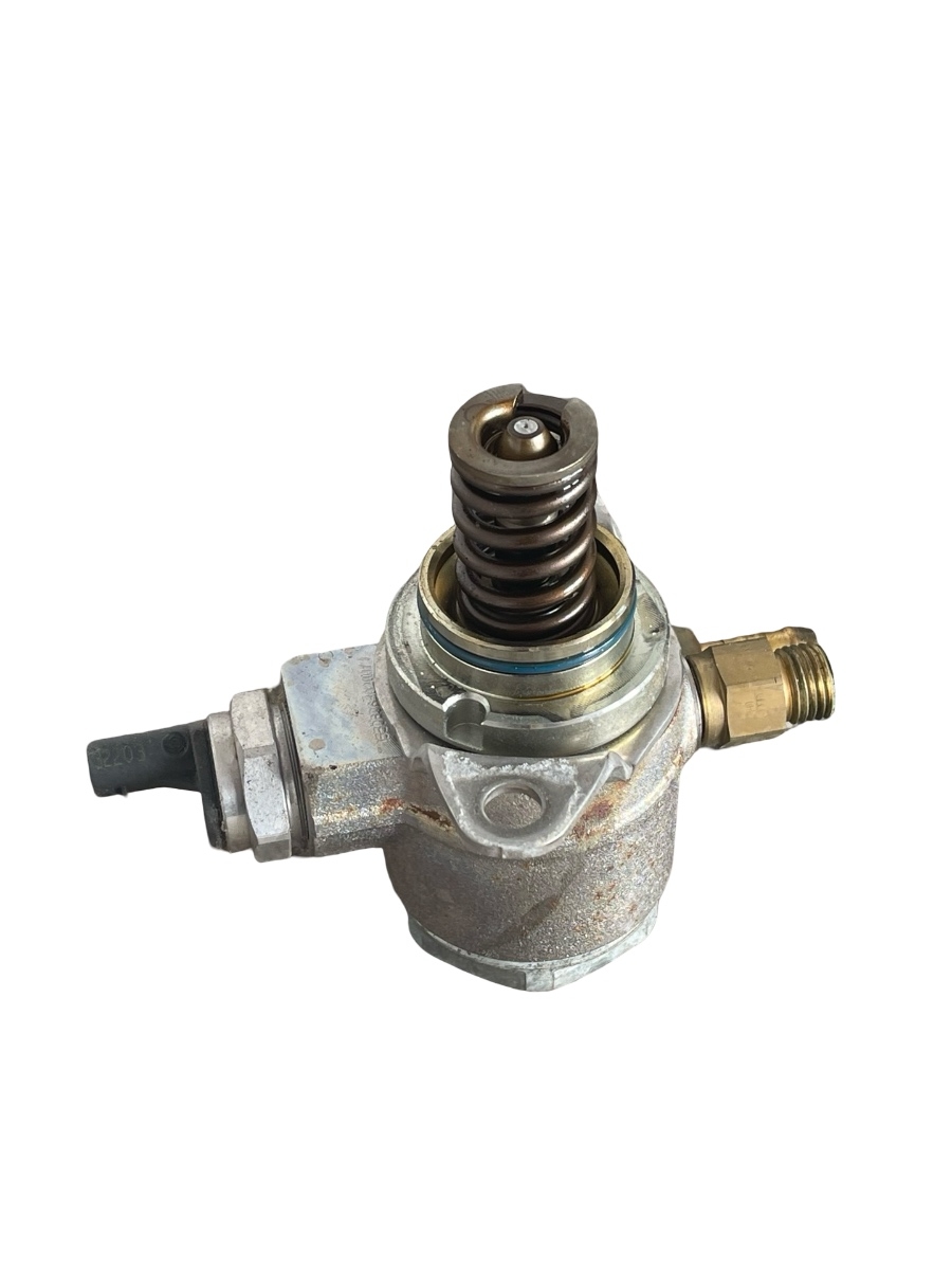 Pompa inalta presiune  VOLKSWAGEN GOLF PLUS 521 2009 - 2014 1.4 TSi CAXA 03C127026M – foto 4