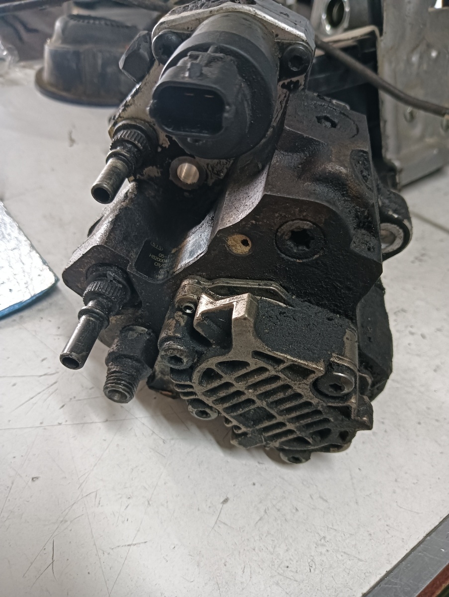 Pompa inalte  RENAULT MASTER II Box (FD) [ 1998 - > ] OEM 0445010033 – foto 2