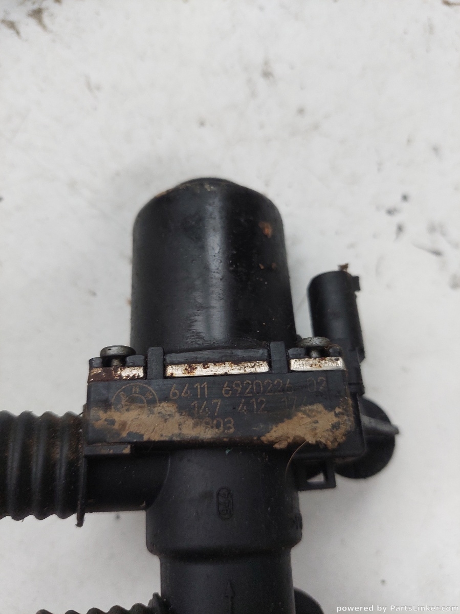 Pompa recirculare apa secundara BMW 5 (E60) [ 2001 - 2010 ] OEM 64116920226 – foto 2