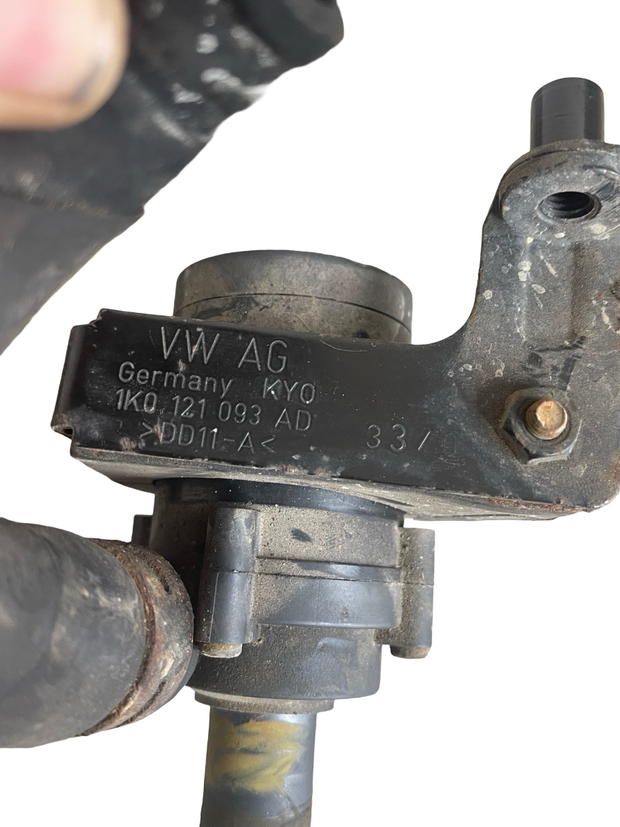 Pompa recirculare apa VOLKSWAGEN GOLF V Variant 1K5 2007 - 2009 1.4 TSI BMY 1K0121093AD – foto 3