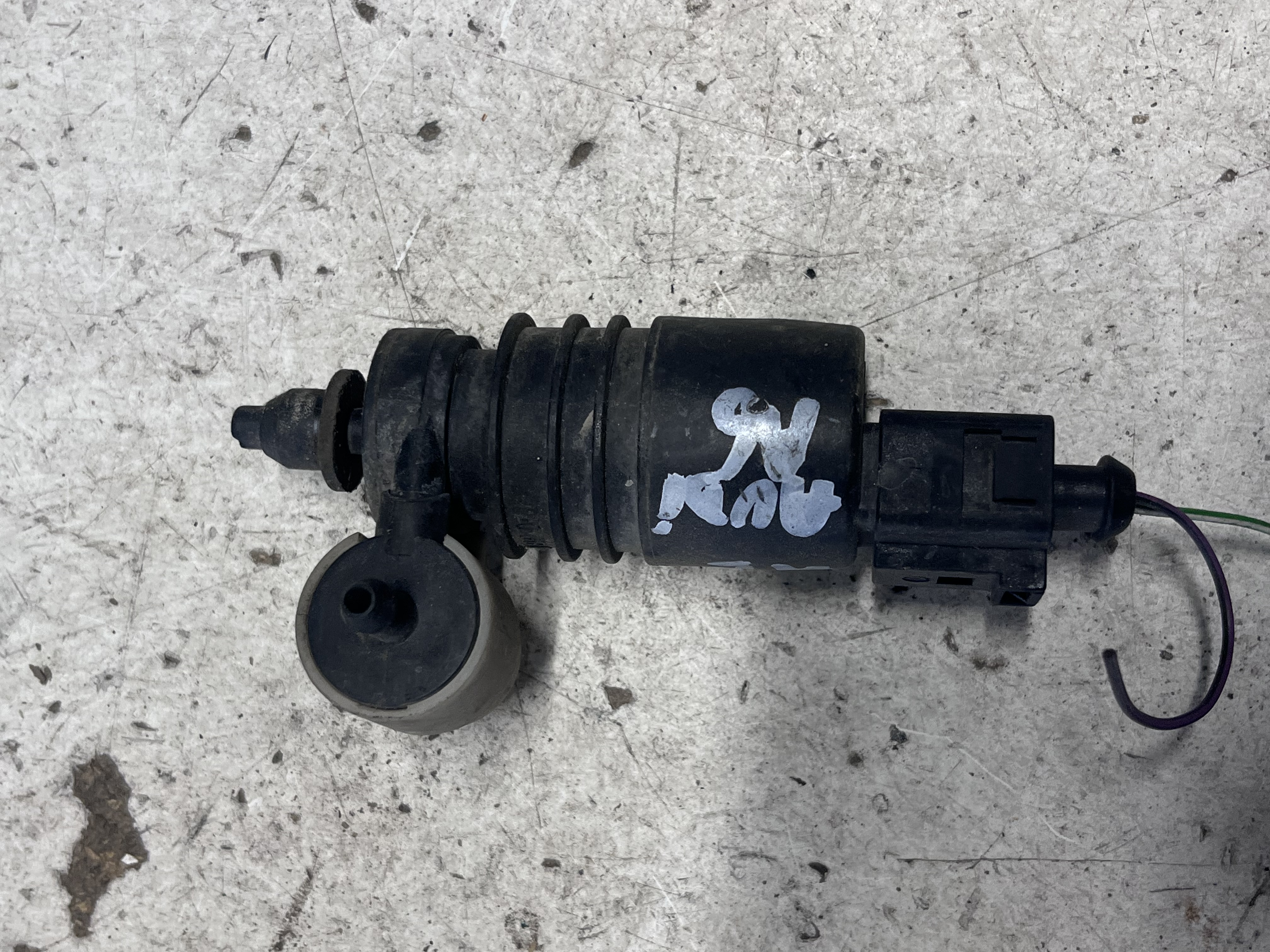 Pompa Spalator Parbriz Audi A6 2 1997–2004 – foto 2