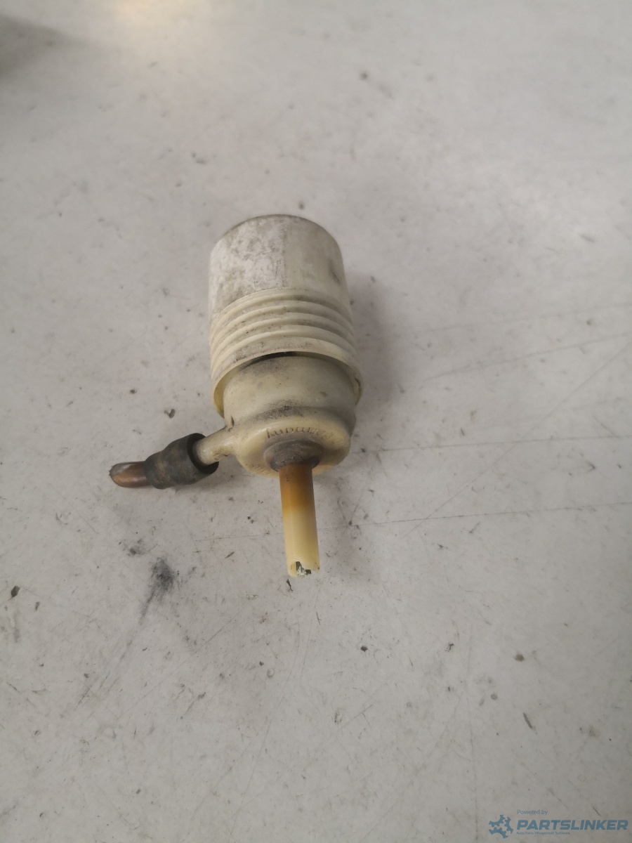 Pompita lichid parbriz BMW 3 (E30) [ 1982 - 1992 ] OEM 171955651 – foto 2