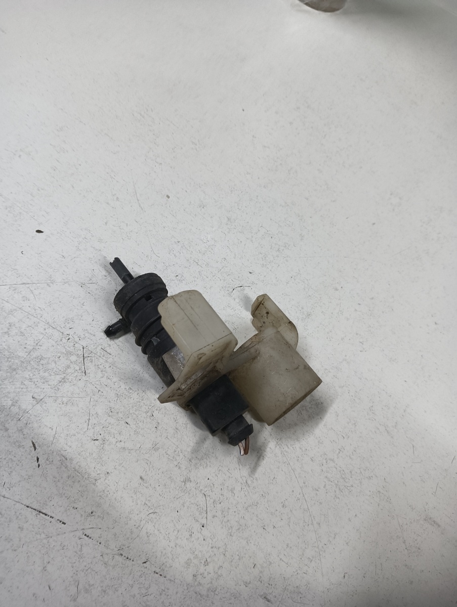Pompita lichid parbriz  MERCEDES-BENZ E-CLASS W211 2002 - 2009 – foto 2