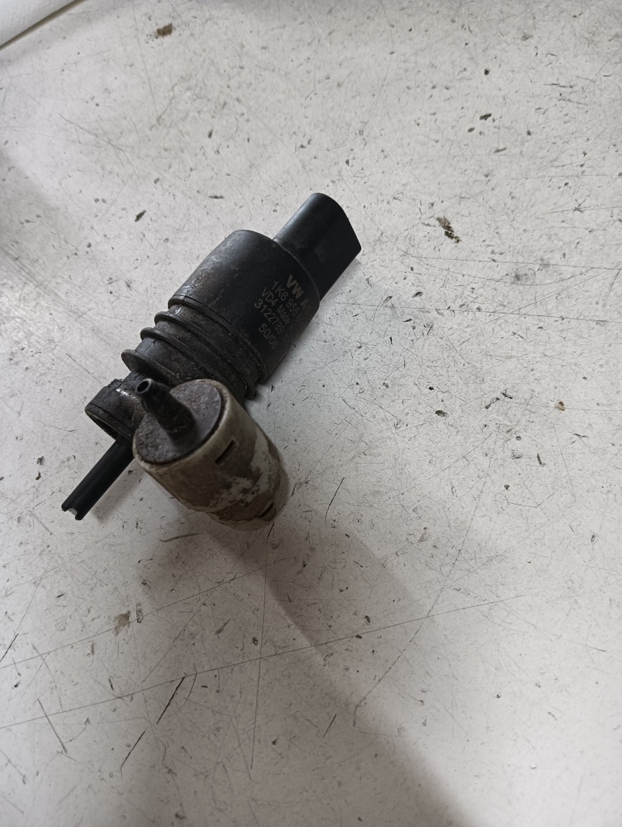 Pompita lichid parbriz  VOLKSWAGEN PASSAT (3C2) [ 2005 - 2010 ] OEM 1k6955651 – foto 2