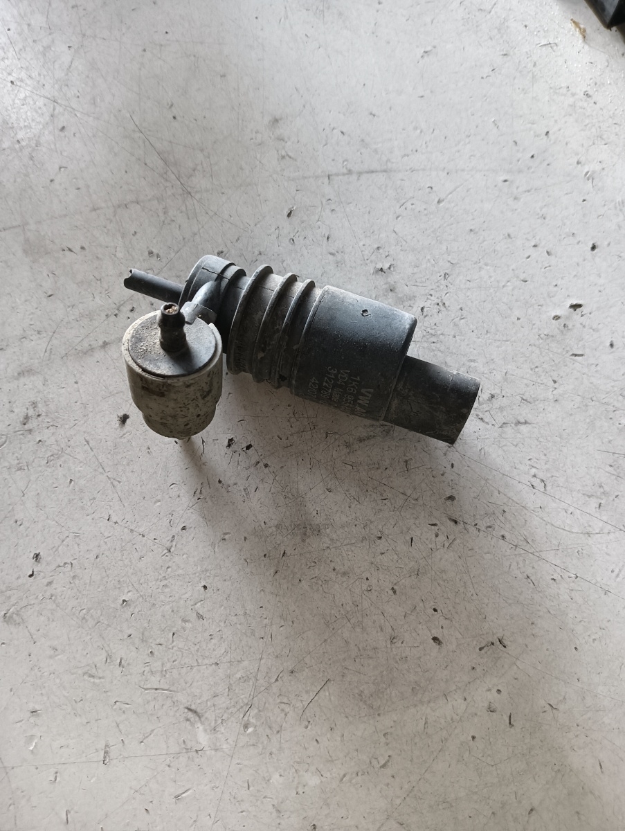 Pompita lichid parbriz VOLKSWAGEN TOUAREG (7LA, 7L6, 7L7) [ 2002 - 2013 ] – foto 2