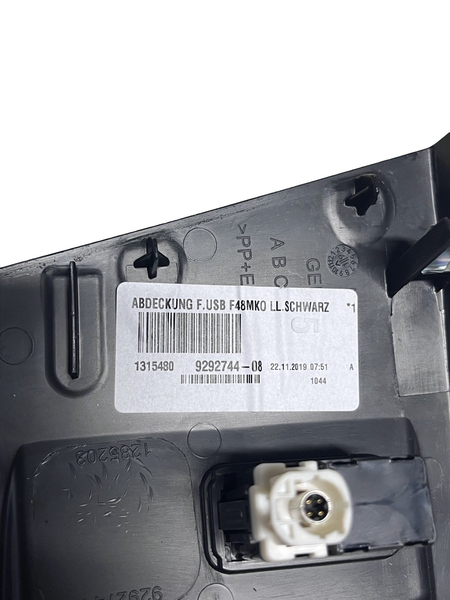 Port Usb BMW X1 F48 2015–2022 - cod: 9292744 – foto 3