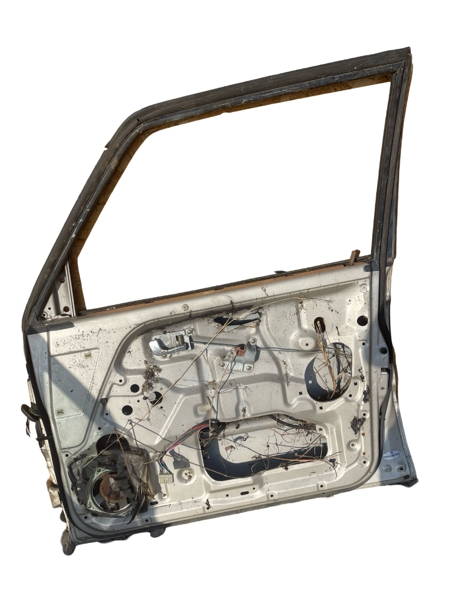Portiera dreapta fata MITSUBISHI PAJERO II V3_W, V2_W, V4_W 1990 - 2001 – foto 3