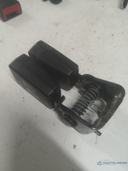 Pretensionare central spate BMW X3 II (F25) [ 2010 - 2017 ] OEM 7235455 – foto 2