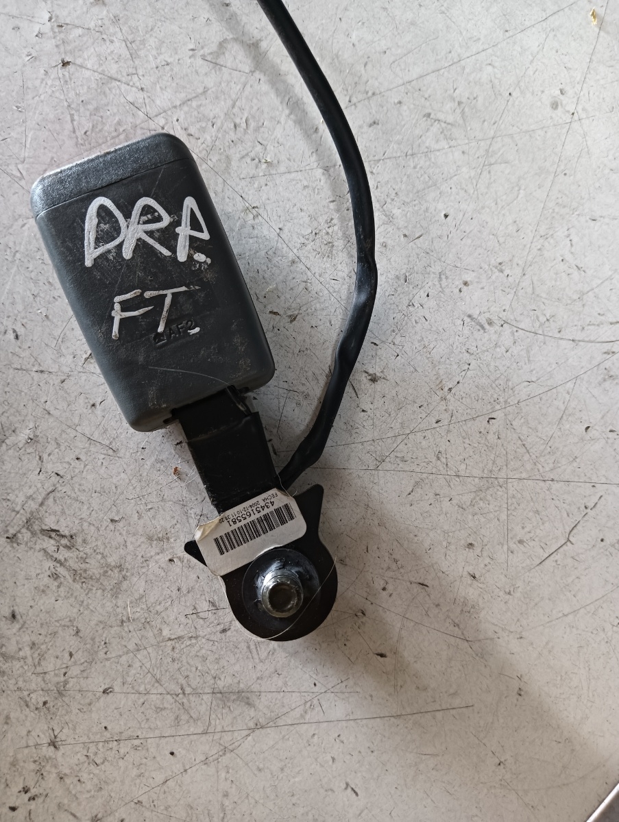 Pretensionare dreapta fata NISSAN FRONTIER II D40 [ 2005 - 2009 ] – foto 2