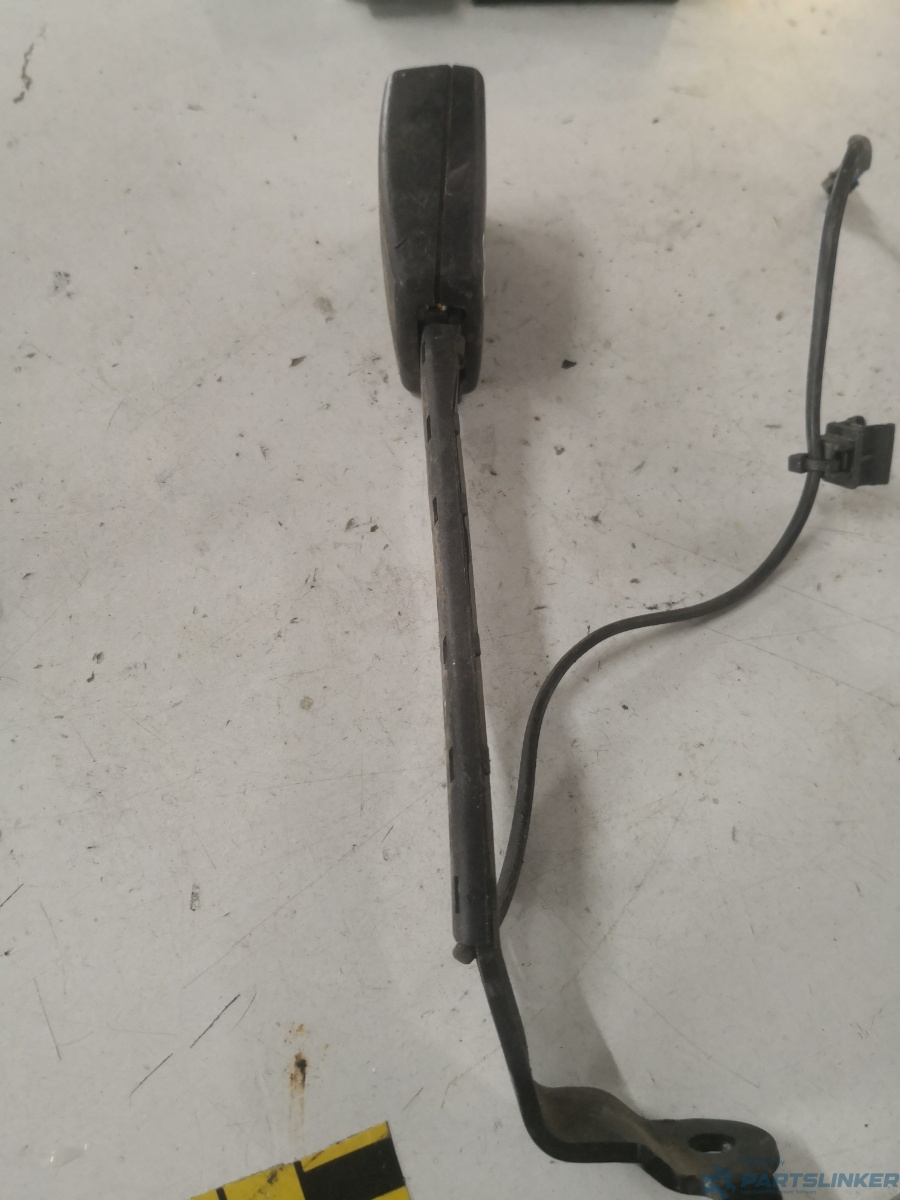Pretensionare  dreapta fata VOLKSWAGEN GOLF V (1K1) [ 2003 - 2009 ] – foto 2