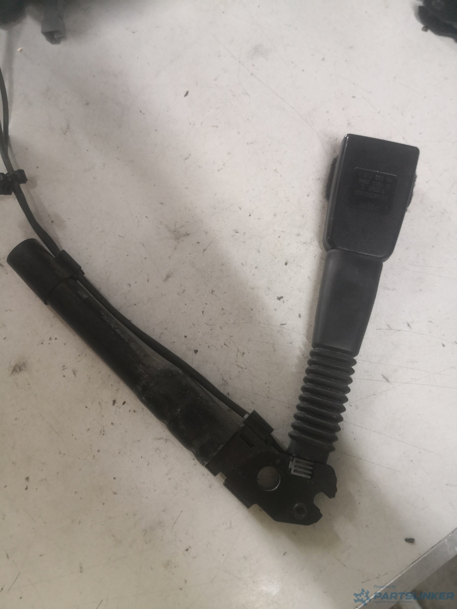 Pretensionare  stanga fata BMW X1 I (E84) [ 2009 - 2015 ] OEM 721356304 – foto 2