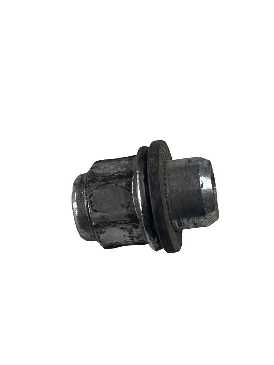 Prezoane / piulite roti MITSUBISHI PAJERO II V3_W 2000 - 2007 – foto 2