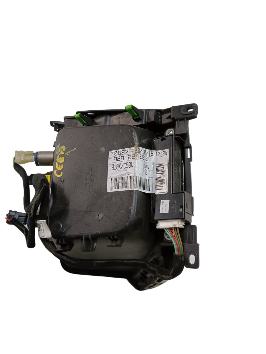 Priza 12 V (fata)/usb/buton senzori parcare  KIA CEED JD 2012 - > A2a224898 – foto 2