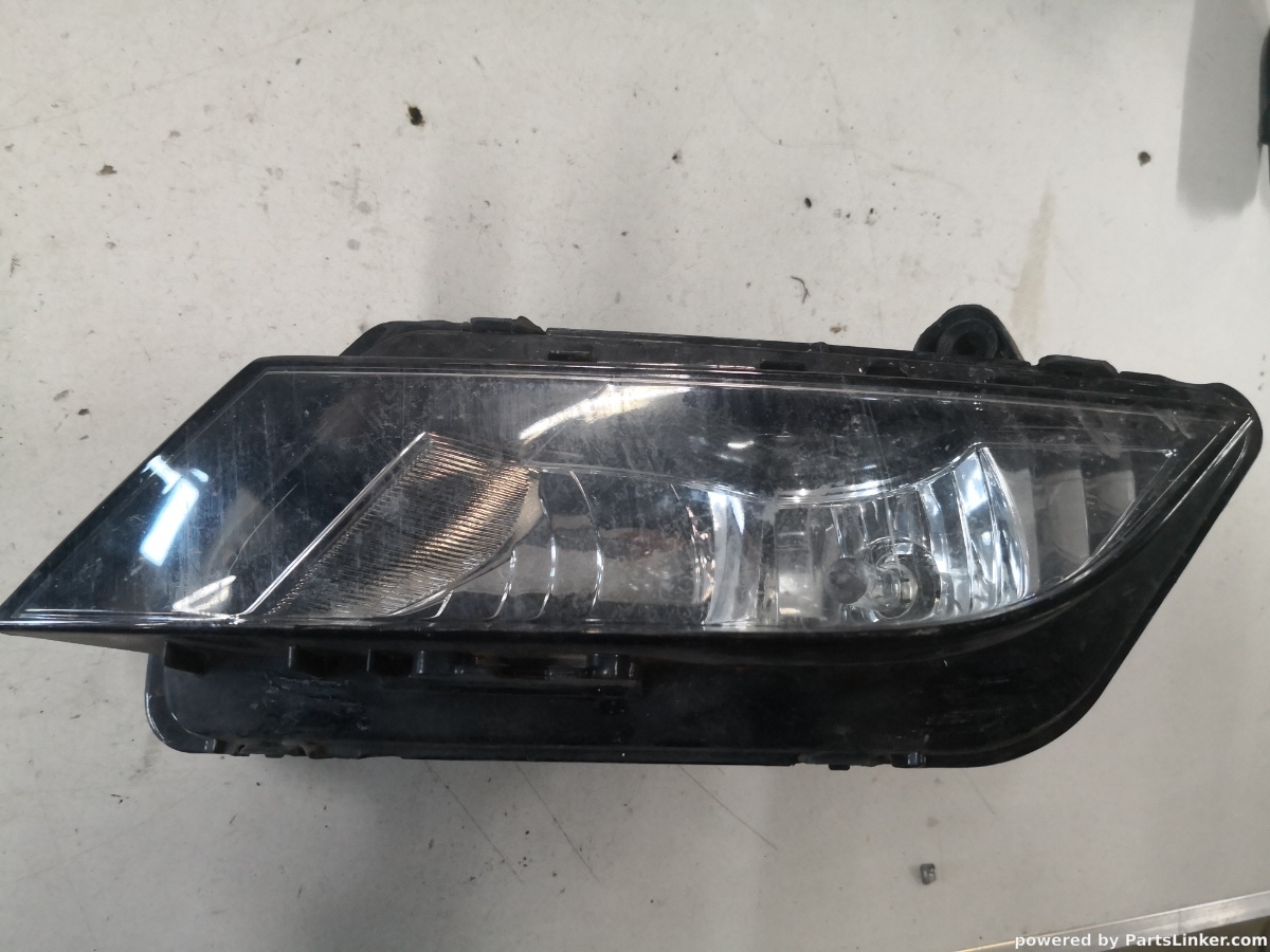 Proiector ceata dreapta fata SEAT TOLEDO IV (KG3) [ 2012 -> ] TSI (CBZB) 77KW|105HP OEM Tmc18031