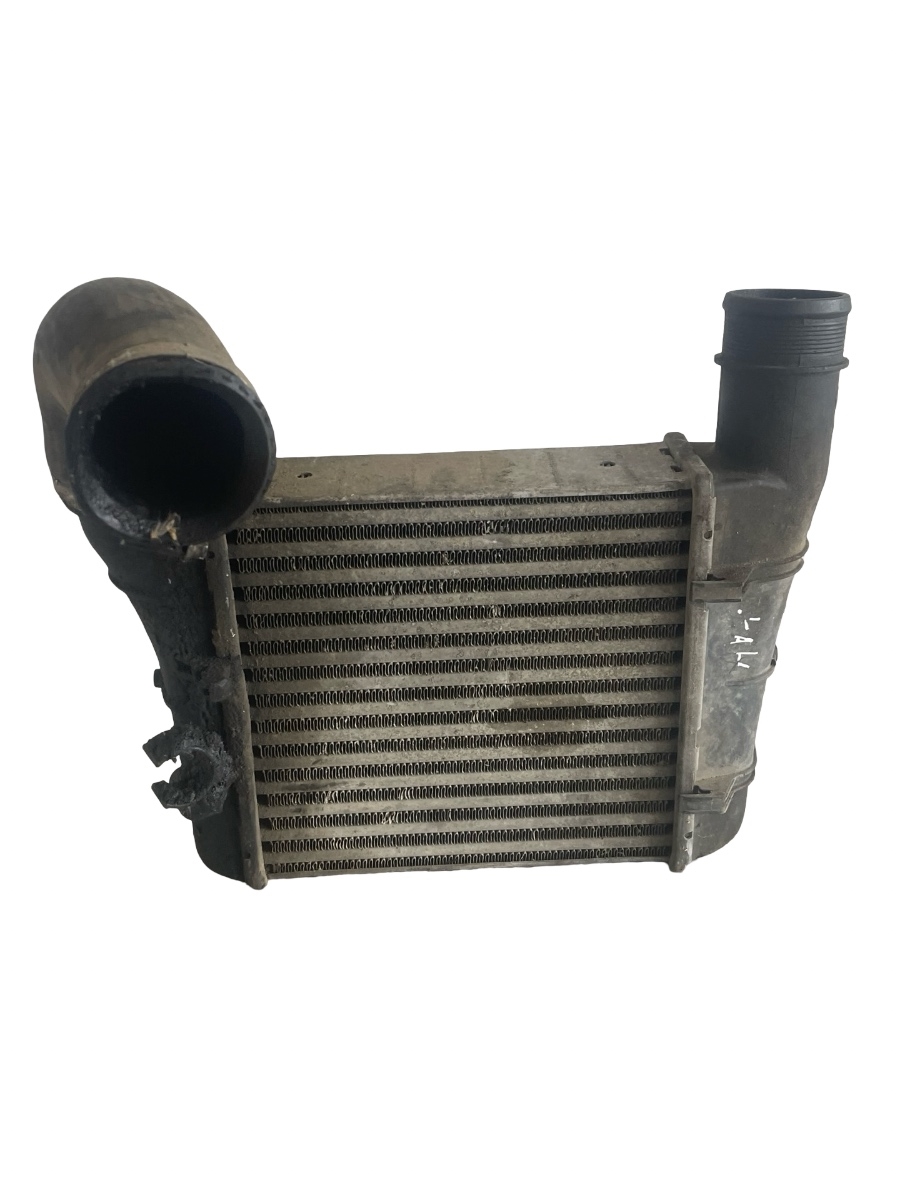 Radiator intercooler AUDI A4 II 8E2, B6 2000 - 2005 1.9 TDI AVF 8E0145805S