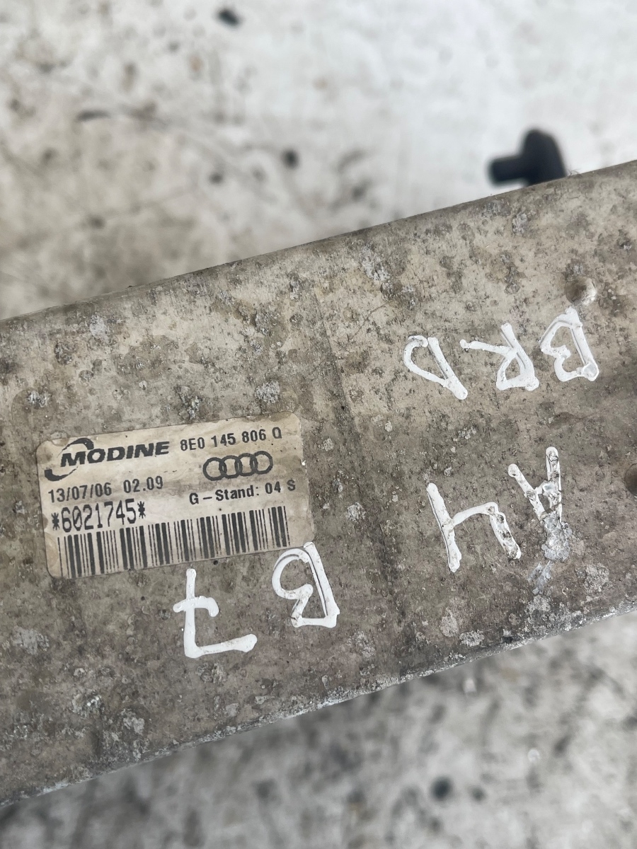 Radiator intercooler dreapta AUDI A4 III 8EC, B7 2004 - 2008 2.0 TDI BRD 8E0145806Q – foto 3