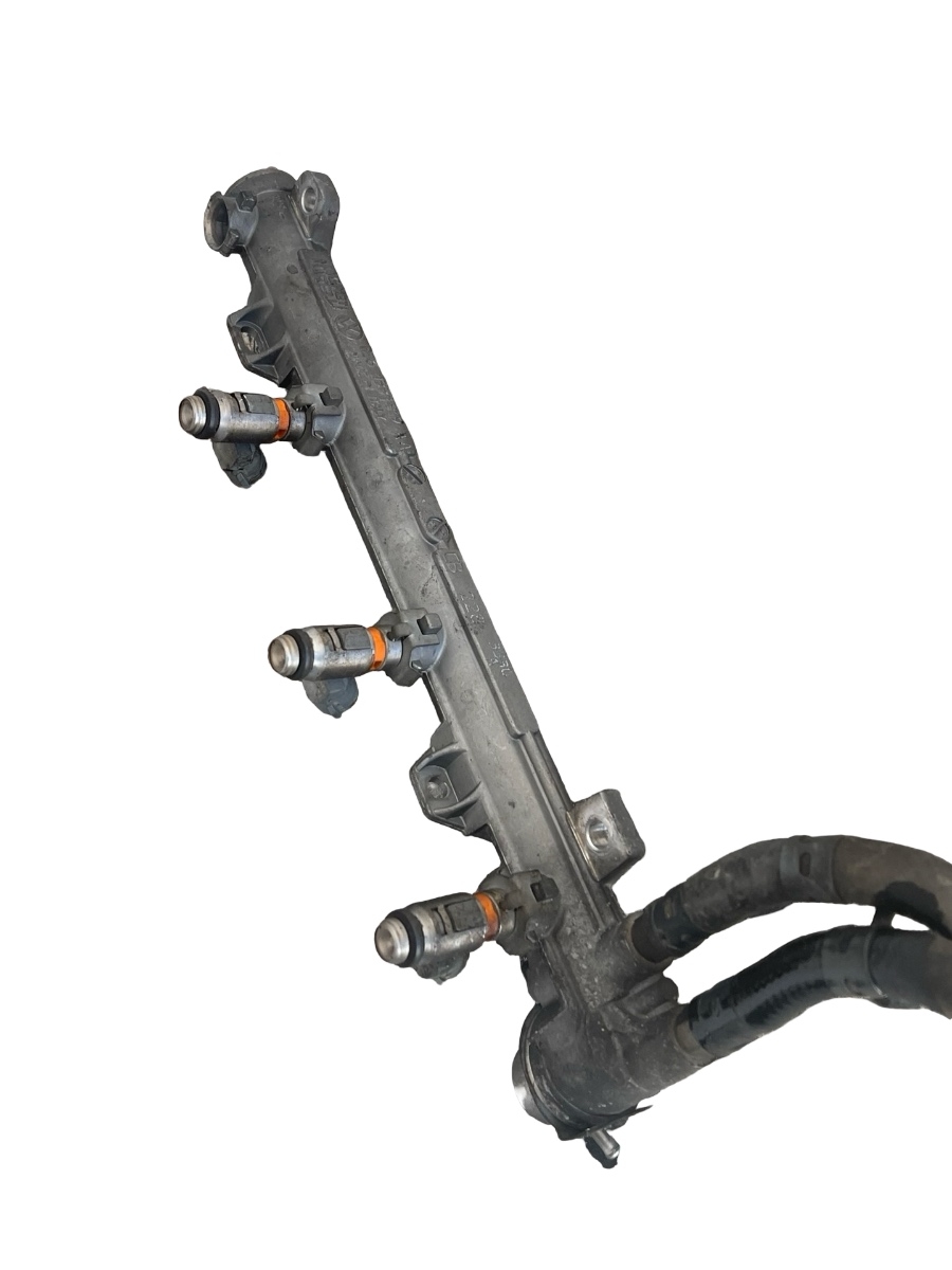 Rampa + 3 injectoare VOLKSWAGEN GOLF IV 1J1 1997 - 2007 1.4 16V AHW, AKQ, APE, AXP, BCA 036133319AA – foto 2