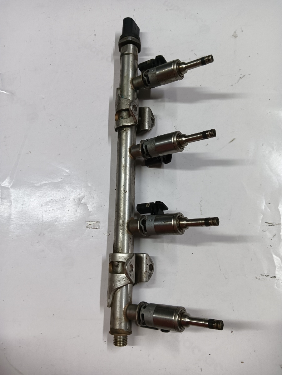 Rampa injectoare cu injectoare  SKODA RAPID II NH3 2012 - > 1.2 TSI CJZD – foto 2