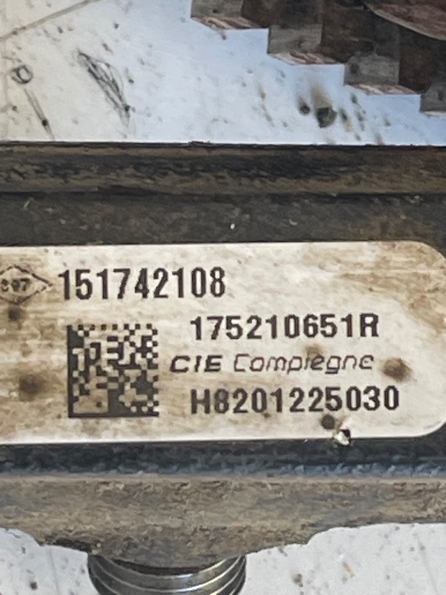 Rampa injectoare DACIA DUSTER 2015 1.5DCI EURO6 - > 175210651R / 151742108 – foto 2
