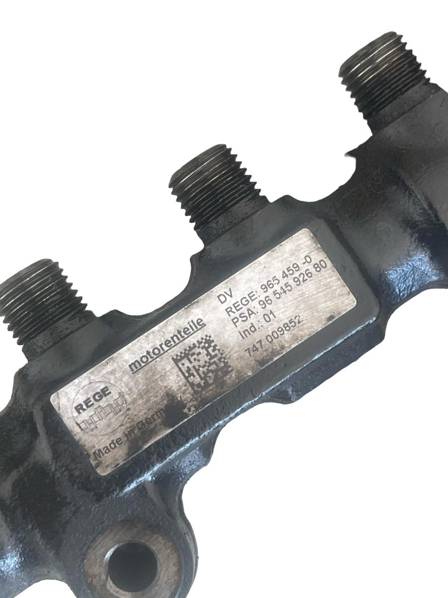 Rampa Injectoare PEUGEOT 308 4A_, 4C_ 2007 -> 1.6HDI 9654592680 – foto 2