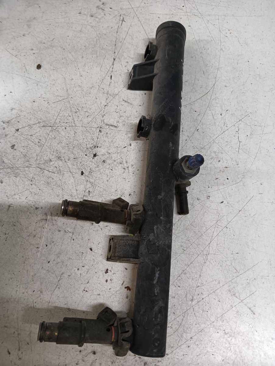 Rampa injectoare PEUGEOT 407 (6D_) [ 2004 - > ] OEM 9628084680 – foto 2