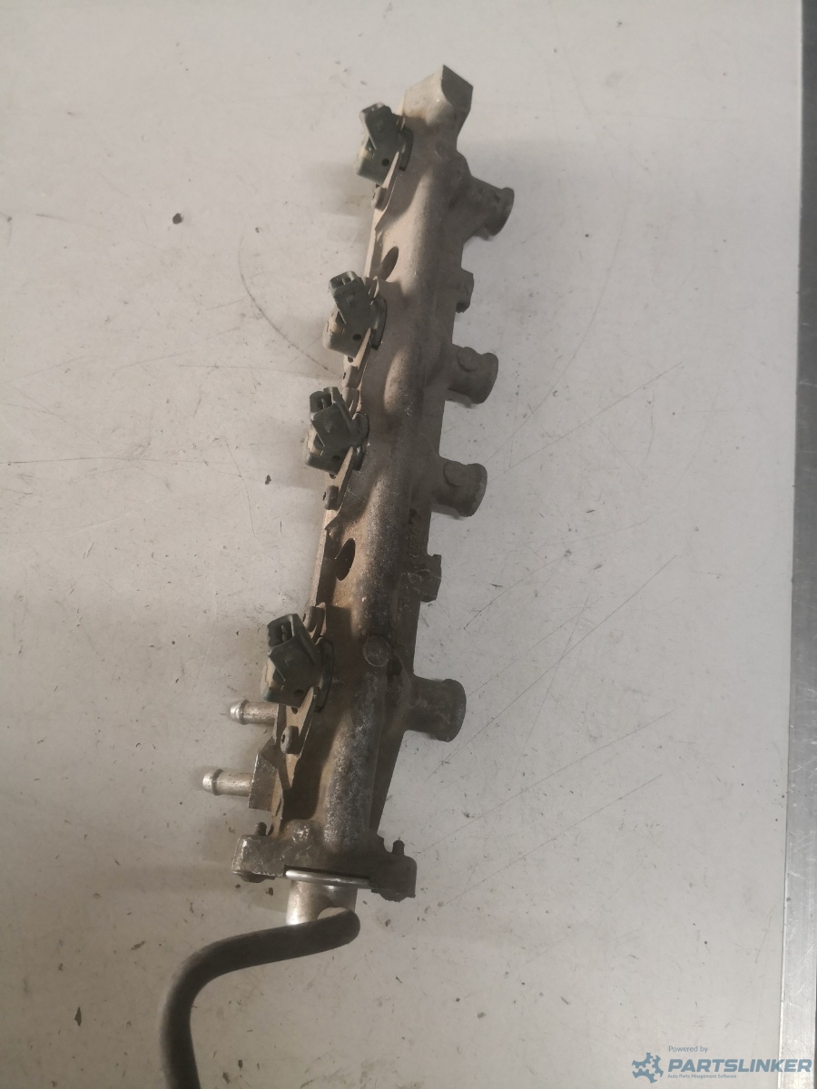 Rampa injectoare RENAULT LAGUNA I (B56_, 556_) [ 1993 - 2002 ] OEM 857013 – foto 2