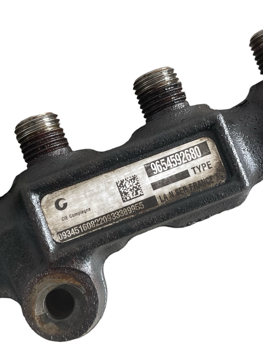 Rampa injectoare VOLVO S80 II AS, 124 2006 - > 1.6 D DRIVe D 4164 T 9654592680 – foto 2