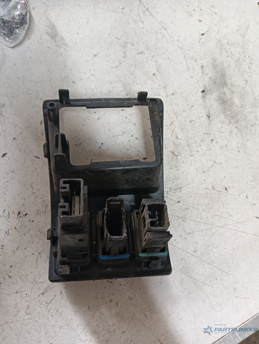 Reglaj faruri LEXUS IS II Saloon (GSE2_, ALE2_, USE2_) [ 2005 - 2013 ] – foto 2
