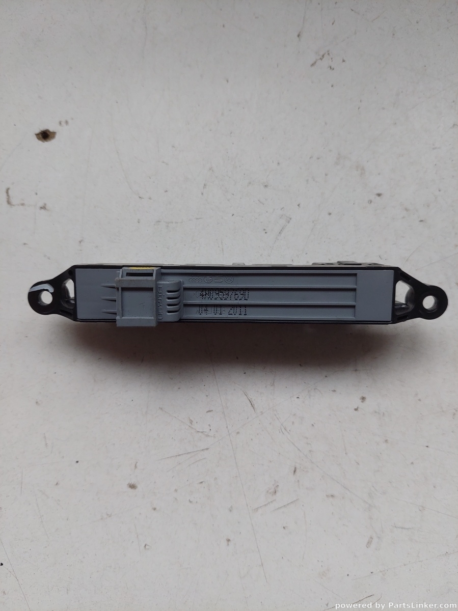 Reglaj scaun dreapta fata AUDI A8 III (4H2, 4H8, 4HC, 4HL) [ 2009 - 2018 ] OEM 4h09597690 – foto 2