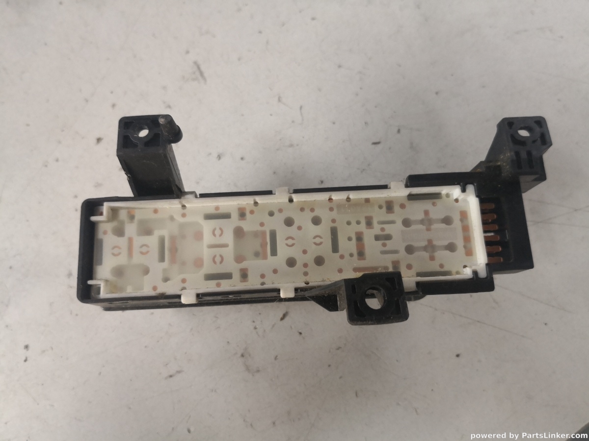 Reglaj scaun dreapta fata TOYOTA LAND CRUISER J120 2004>  OEM 1911057 – foto 2