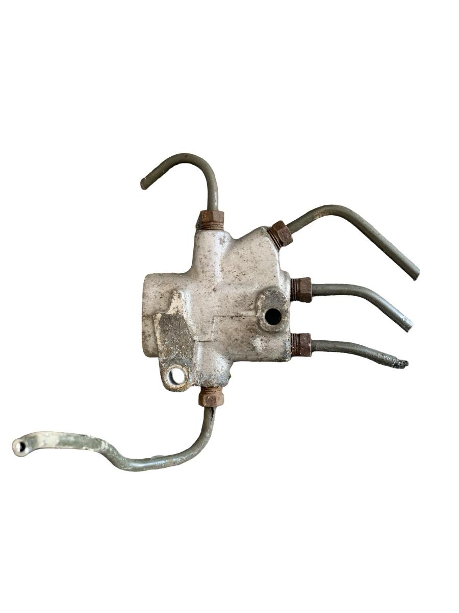 Regulator presiune frana DAIHATSU CUORE VI L251, L250_, L260_ 2003 -> 1.0 EJ-VE – foto 2