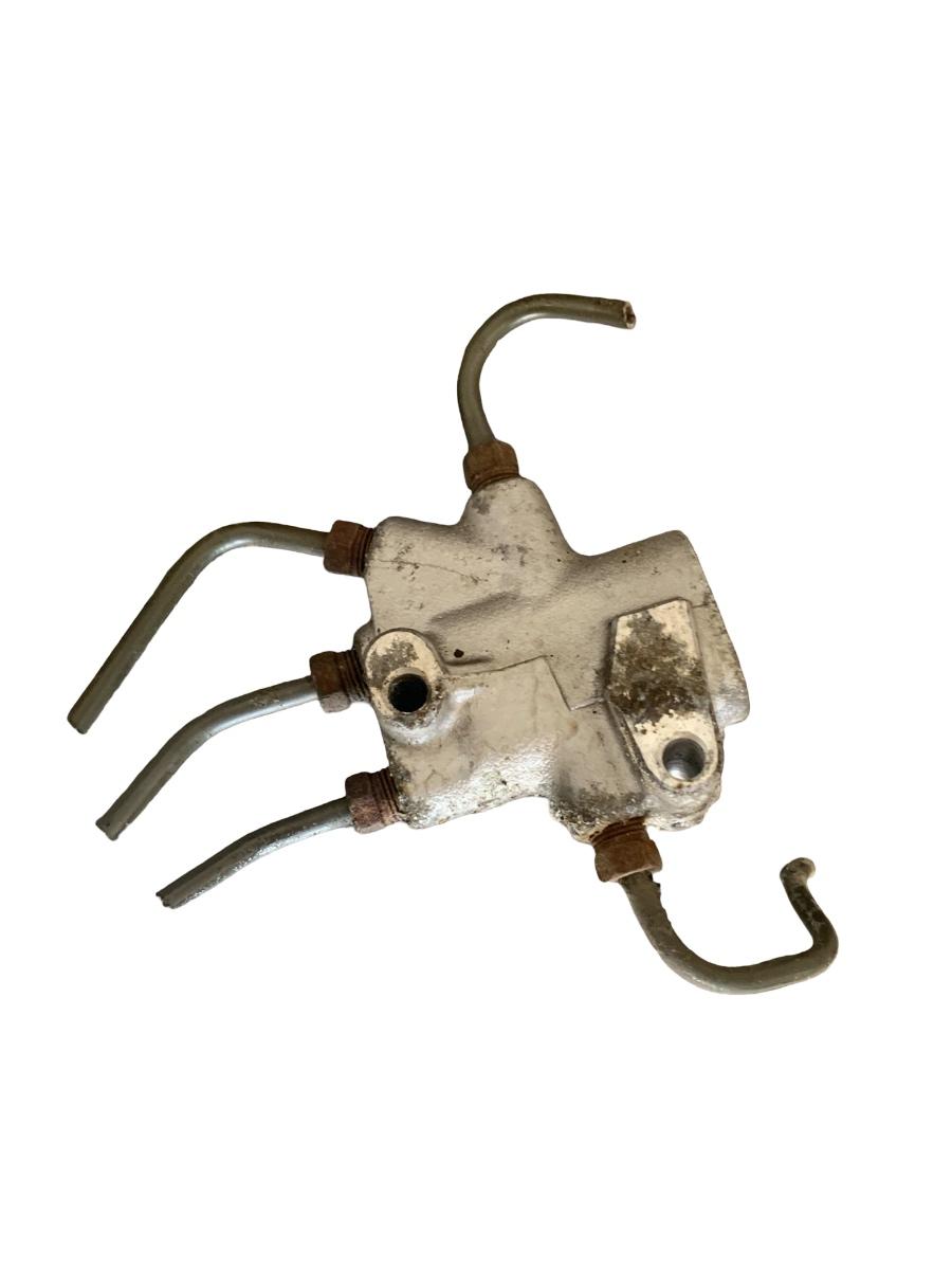 Regulator presiune frana DAIHATSU CUORE VI L251, L250_, L260_ 2003 -> 1.0 EJ-VE – foto 3