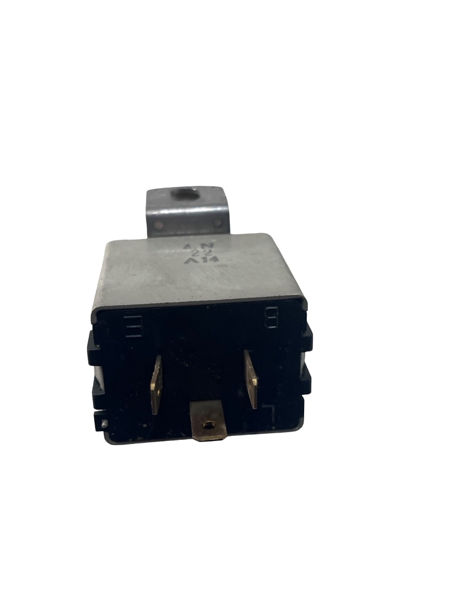 Releu alarma MITSUBISHI PAJERO II Canvas Top V2_W, V4_W 1990 - 2000 MB894074 – foto 2