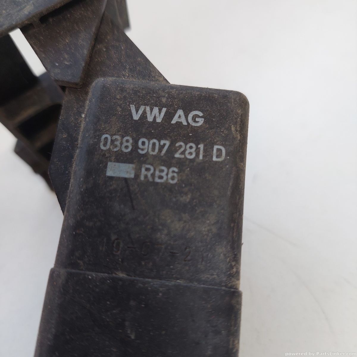 Releu bujii VOLKSWAGEN GOLF VI (5K1) [ 2008 - 2013 ] OEM 038907281d – foto 2