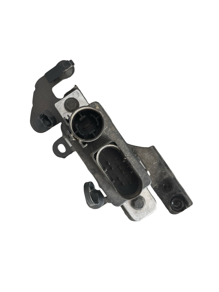 Releu bujii VOLVO V40 Hatchback 525, 526 2012 - > 2.0 D2 D 4204 T8 31431776 – foto 4