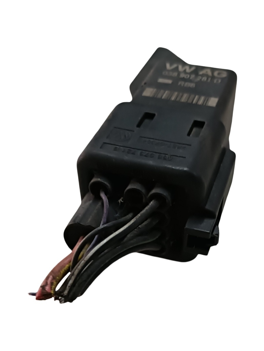 Releu preincalzire bujii incandescente SKODA SUPERB 3T4 2008 - 2015 VAG 0281003038 038907281d – foto 2