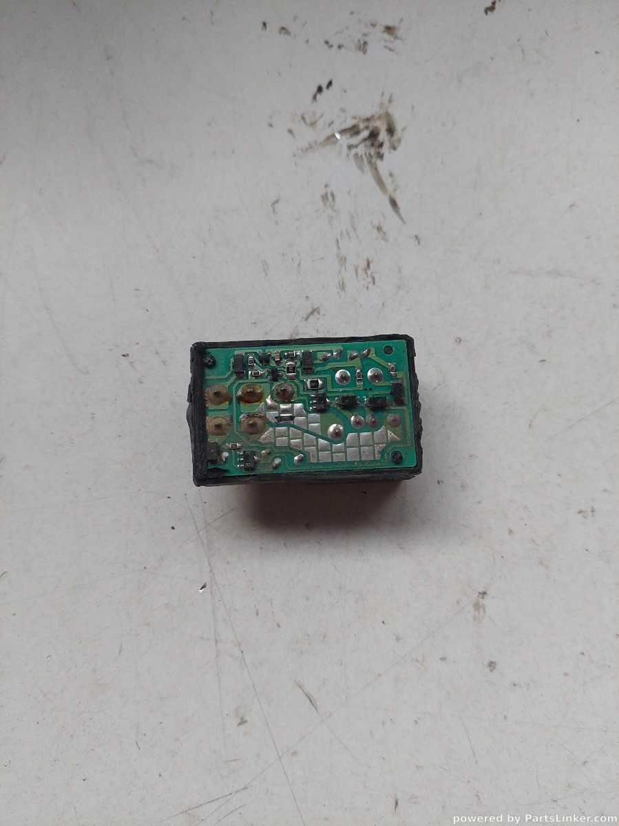 Releu TOYOTA LAND CRUISER 100 FZJ1_, UZJ1_ 1998 - 2008 94233010 – foto 2