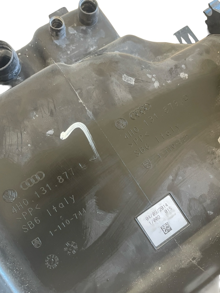 Rezervor lichid AdBlue AUDI A8 III 4H2, 4H8, 4HC, 4HL 2009 - 2018 3.0 TDI quattro CTBA 4077601AC 4H0131877L – foto 2