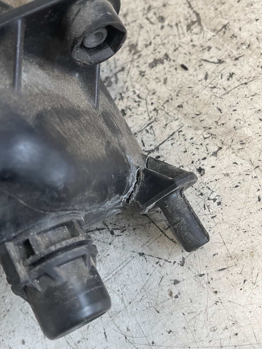 Rezervor lichid servodirectie BMW 6 E63 2004 - 2010 5.0 M S85 B50 A 106172-11 – foto 5