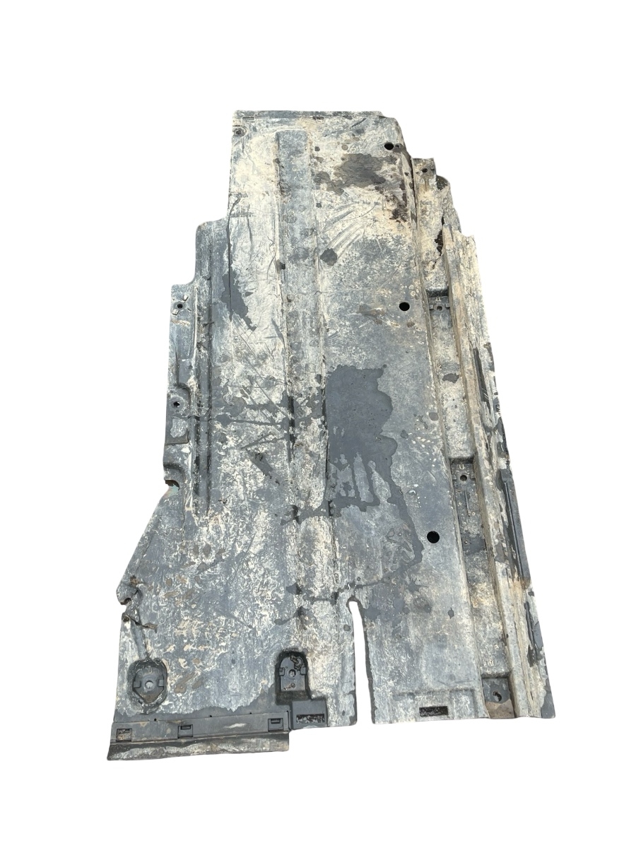 Scut de protectie sub caroserie sub masina cu defect AUDI A4 IV 8K2, B8 2007 - 2015 – foto 2