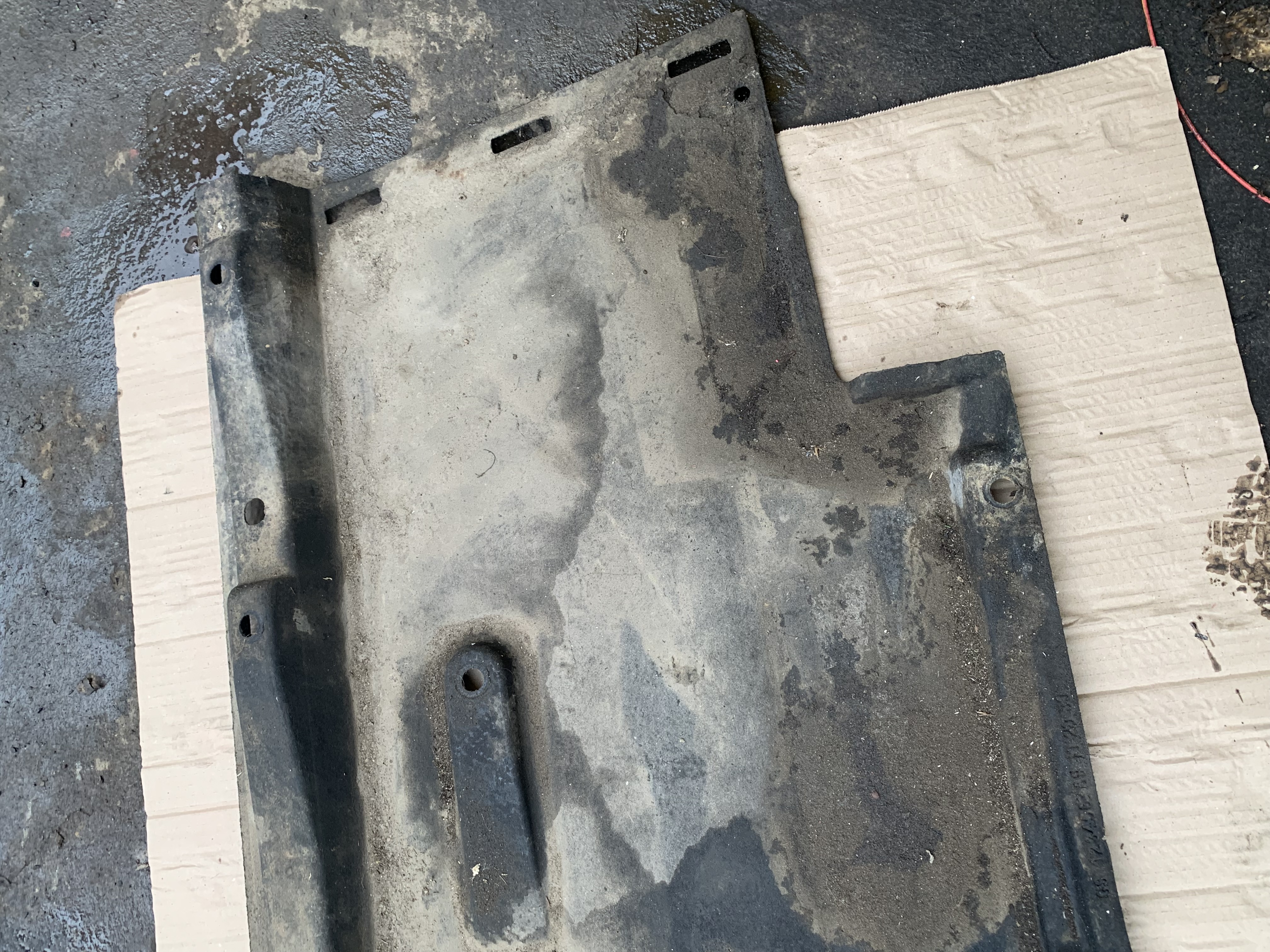 Scut Lateral stânga Audi A7 Sportback 2010–2018 3.0 TFSI  CGWB